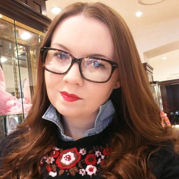 Meet your Posher, Pamela - Picture 1 of 1